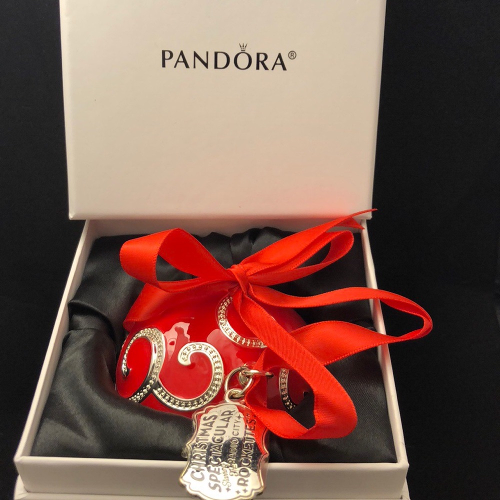 NWOT Authentic Pandora Rockettea ornament 2017
